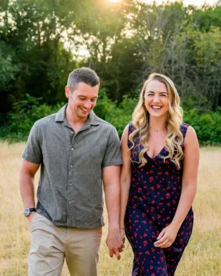 Golden hour at Colwick Park with these two 🤍

An evening of wandering, laughing, holding hands and making the most of that gorgeous light.

And the loveliest feedback 🥹❤️

#NottinghamPhotographer #ColwickPark #NottinghamCouples #NottinghamEngagementPhotographer #EastMidlandsPhotographer