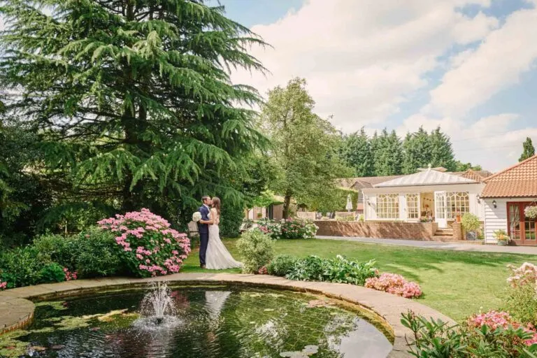Oaks Farm Weddings: A Rural Barn Wedding Venue in Croydon
